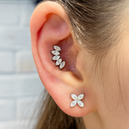 LAB_Curve_04 ASTM F136 Titanium 16G (1.2MM) Internally Threaded Labret Stud 5CZ