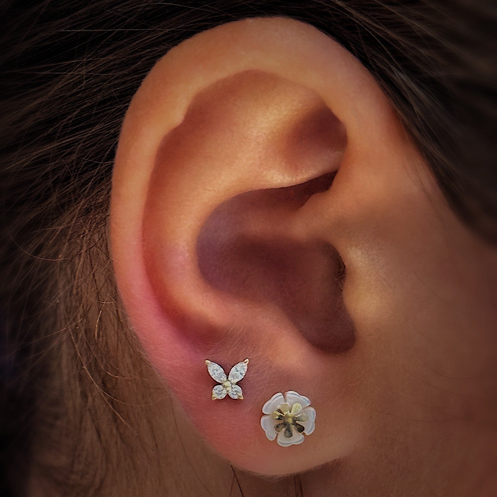 18K Yellow Gold Butterfly Labret with VVS D Color Lab Diamonds