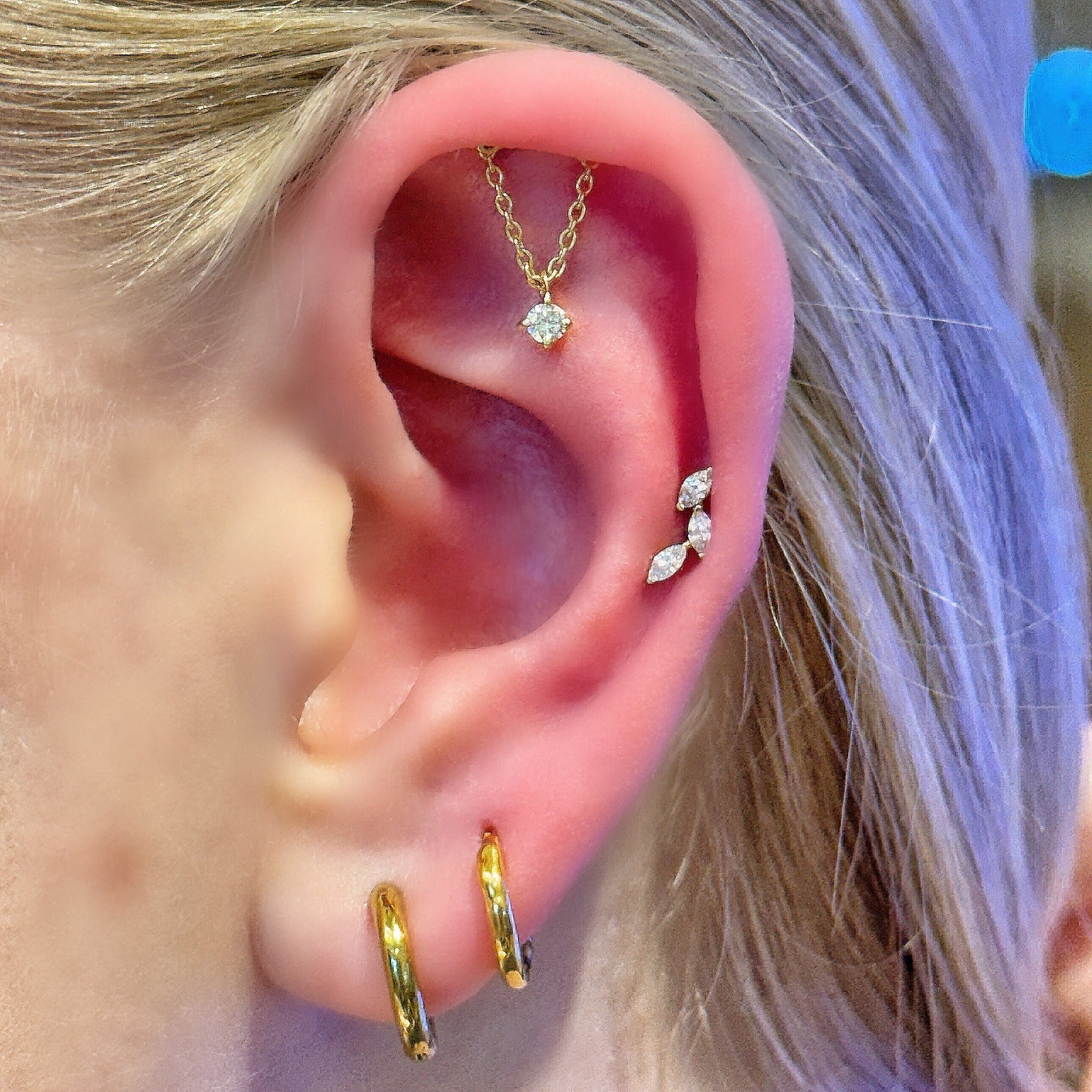 18K Yellow Gold Hidden Helix Chain Stud with Natural Diamond