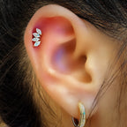 LAB_Curve_03 ASTM F136 Titanium 16G (1.2MM) Internally Threaded Labret Stud 4CZ