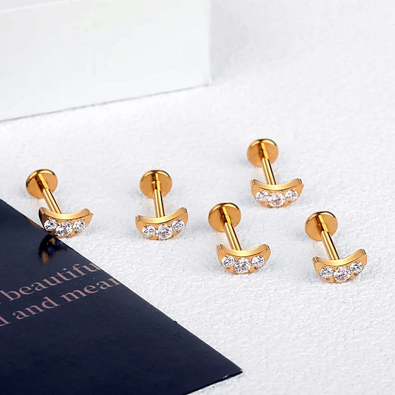 LAB_Moon_01 ASTM F136 Titanium 16G Internally Threaded Labret Moon Stud