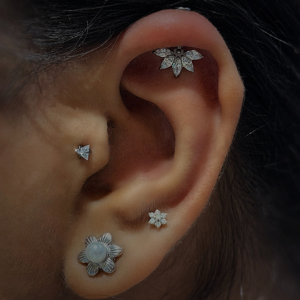 Vertical Helix Titanium Jewelry – 5 CZ Lotus Design
