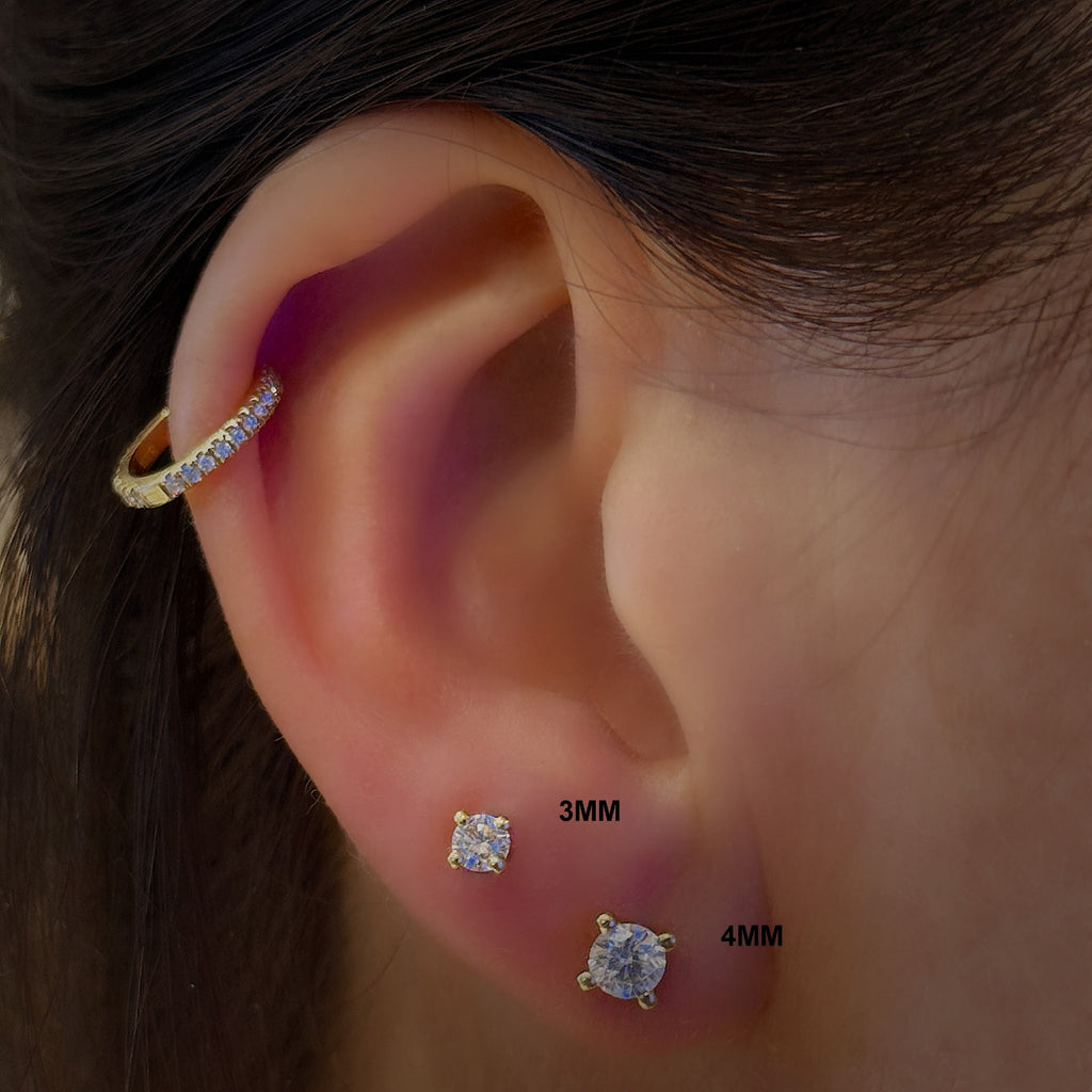 18K Gold Moissanite Flat Back Stud – Internally Threaded (16G)